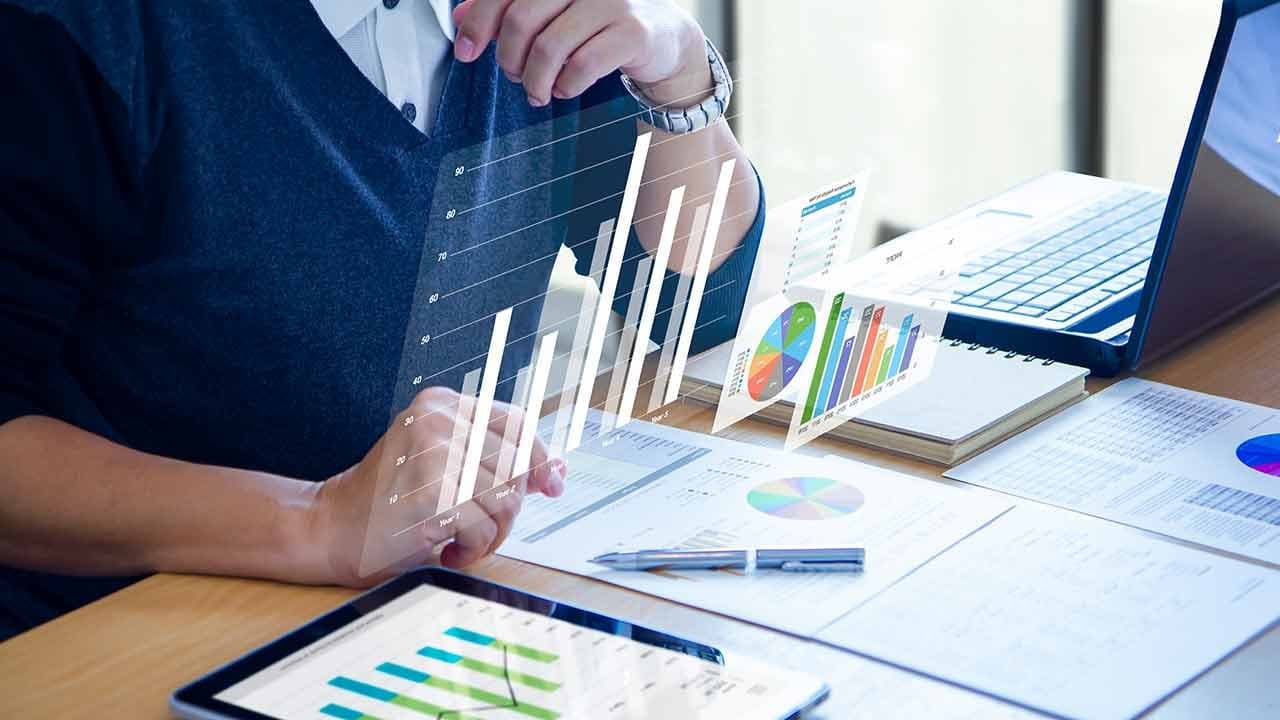 How can Dynamics 365 F&O improve your financial reporting?